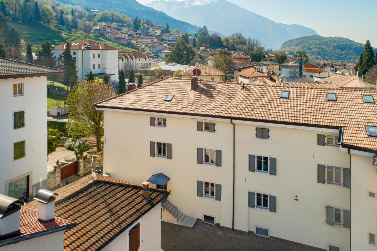 La Canonica Suite Apartments New Location Trento Luaran gambar