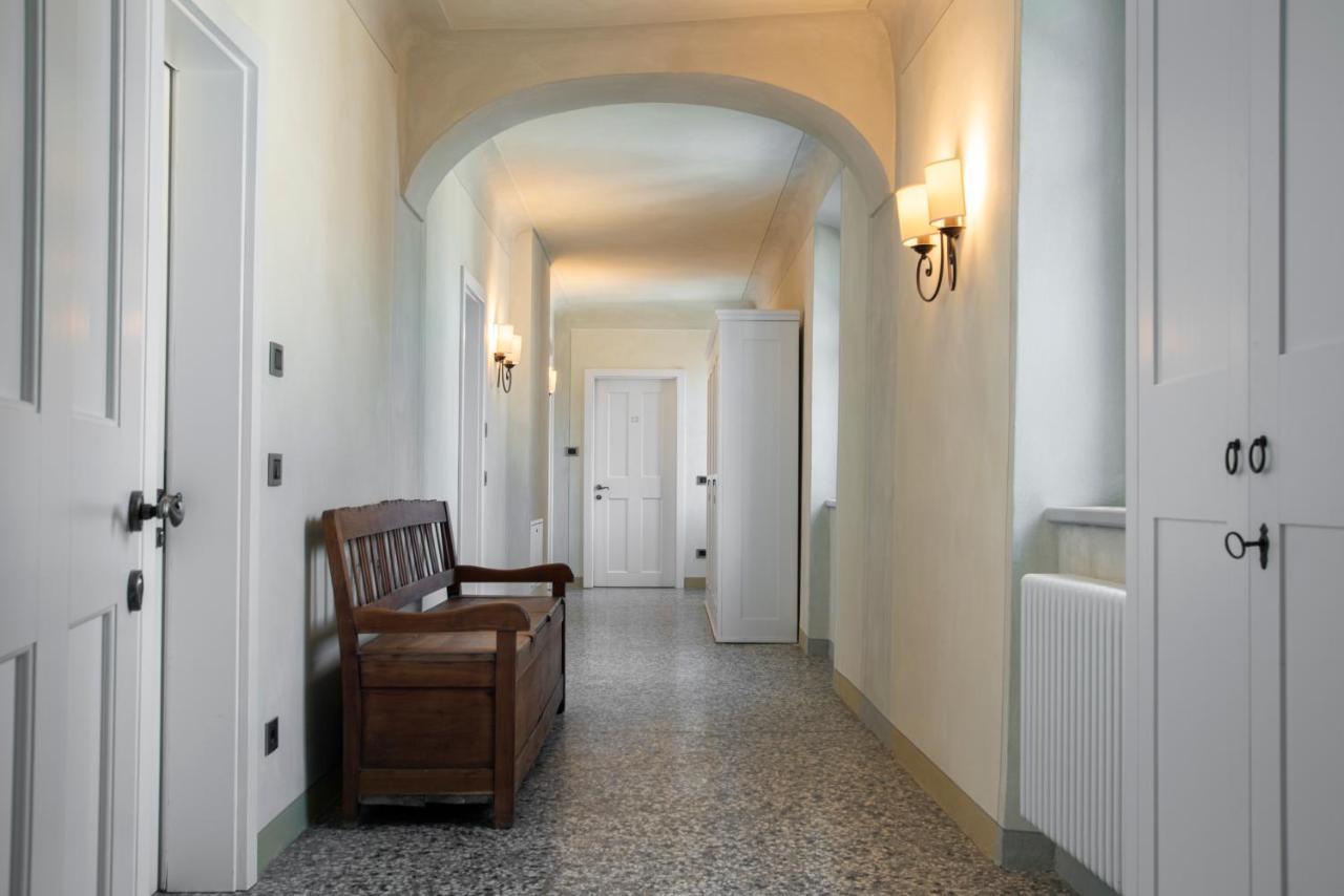 La Canonica Suite Apartments New Location Trento Luaran gambar