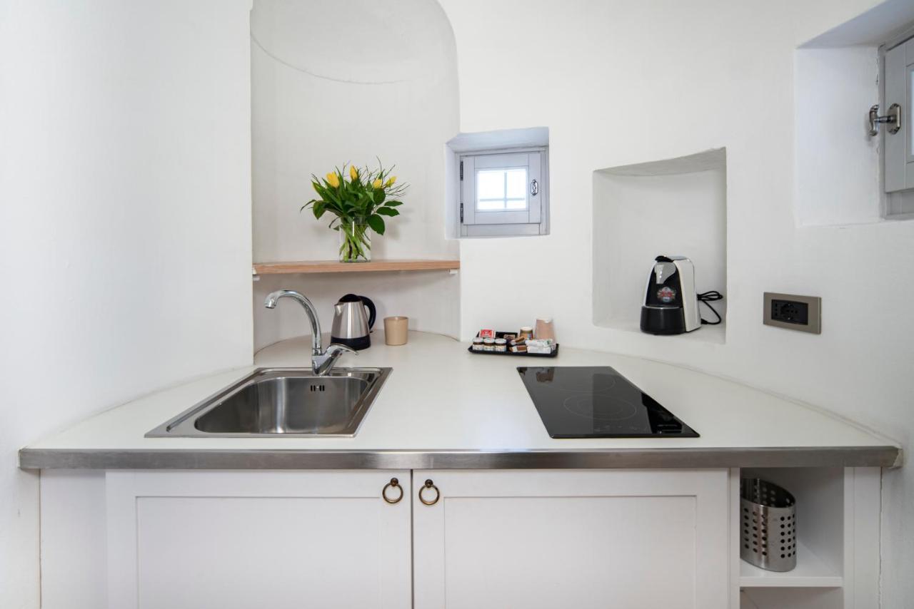 La Canonica Suite Apartments New Location Trento Luaran gambar
